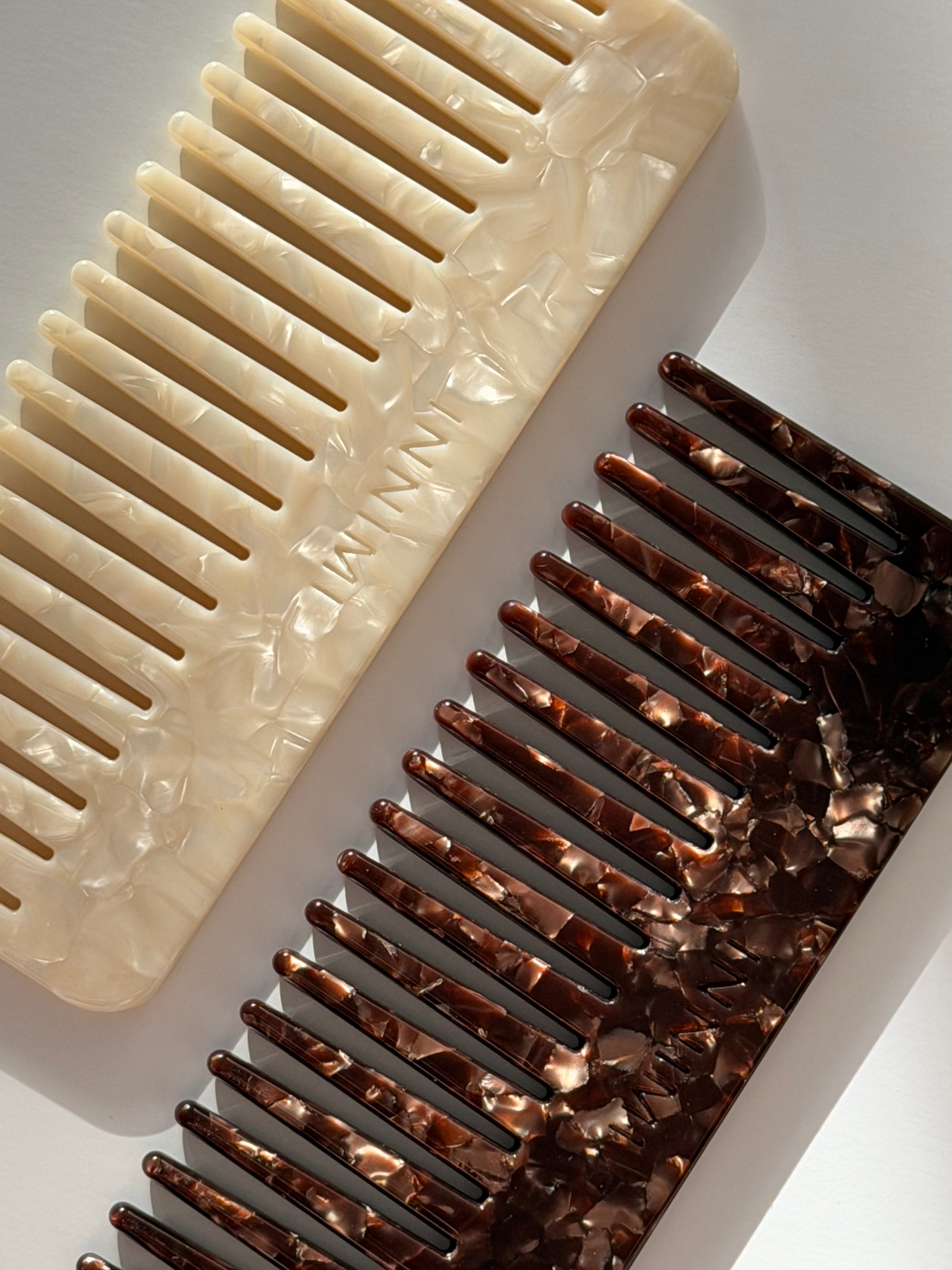 Essential Comb